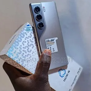 Nouveau Tecno Camon 40 Pro 5G 256 GB Gris