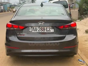 Hyundai Elantra 2017 Blanc