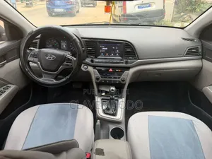 Hyundai Elantra 2017 Blanc