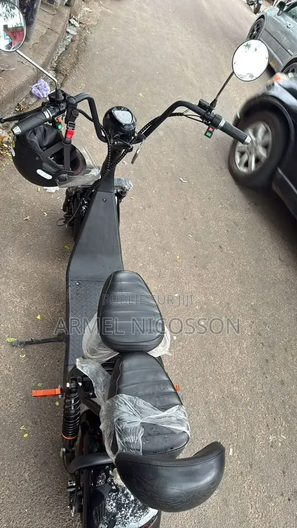 Nouveau Yamaha Crux 2023 Noir