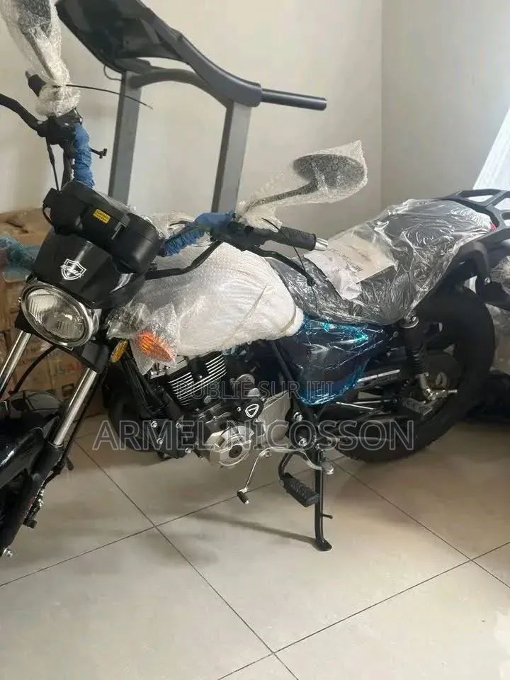 Nouveau Apsonic AP125-30 2021 Noir