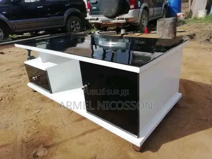 Table Vitrée
