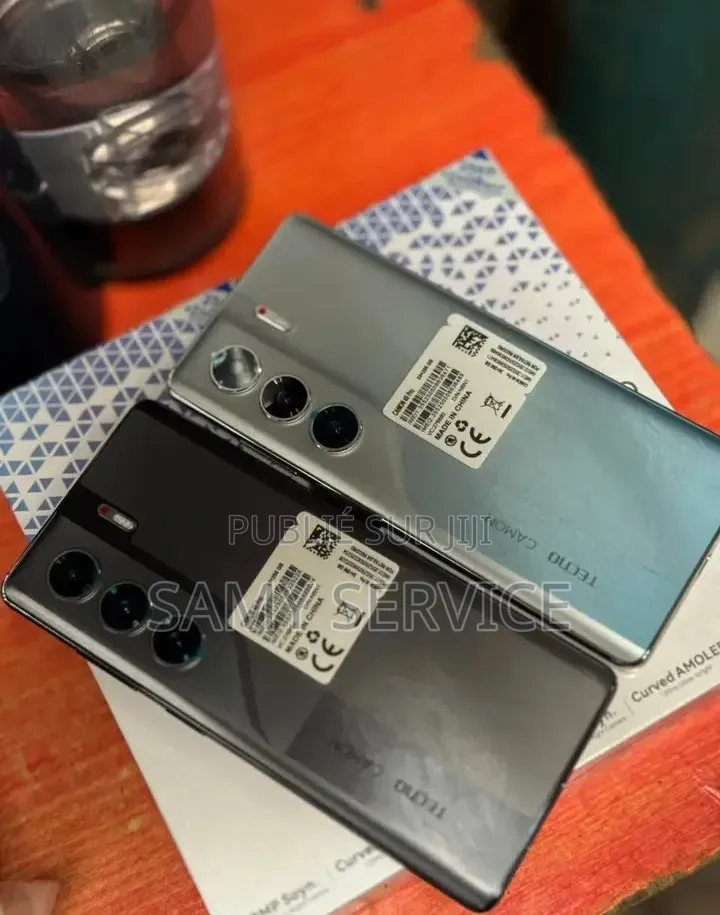 Nouveau Tecno Camon 40 256 GB Vert