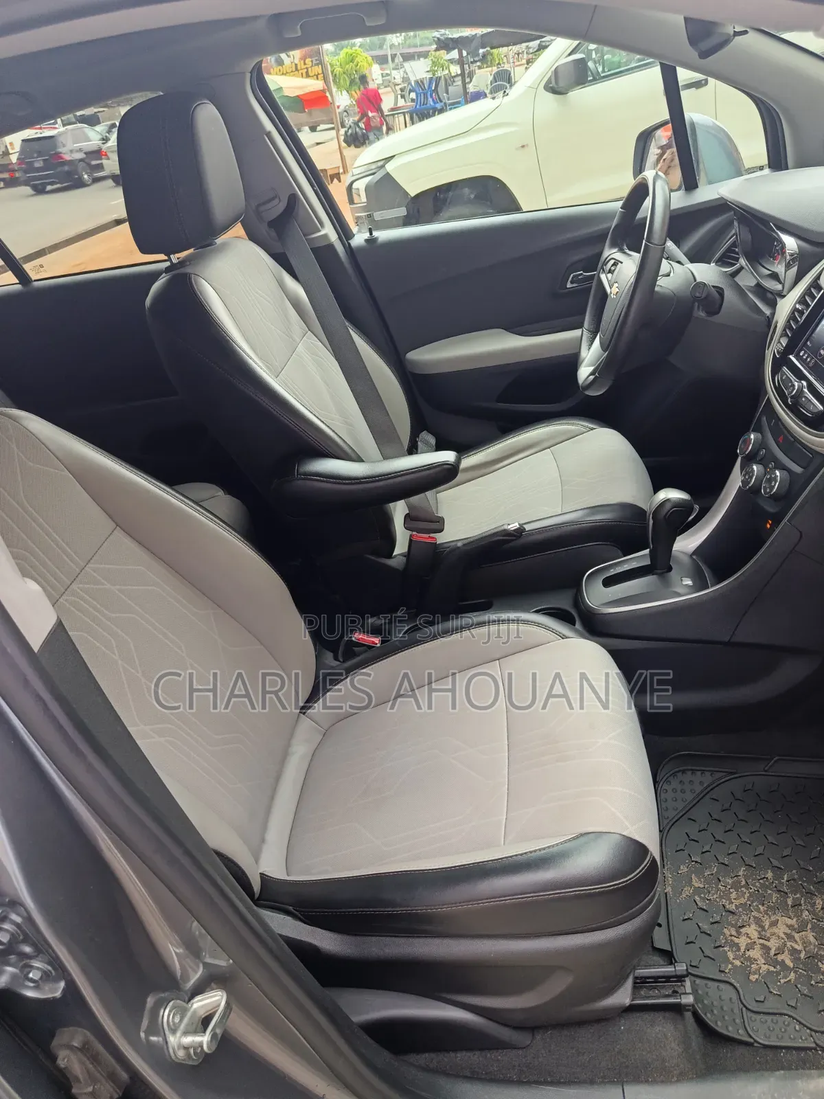Chevrolet Trax 2020 Gris