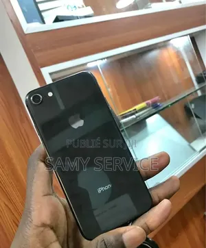 Nouveau Apple iPhone 8 128 GB Noir