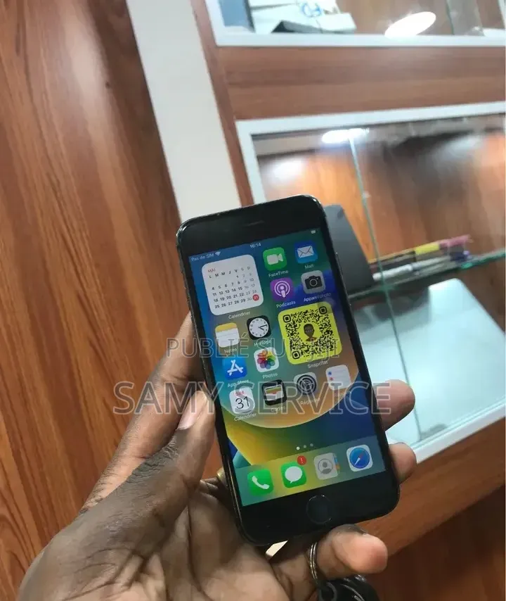 Nouveau Apple iPhone 8 128 GB Noir