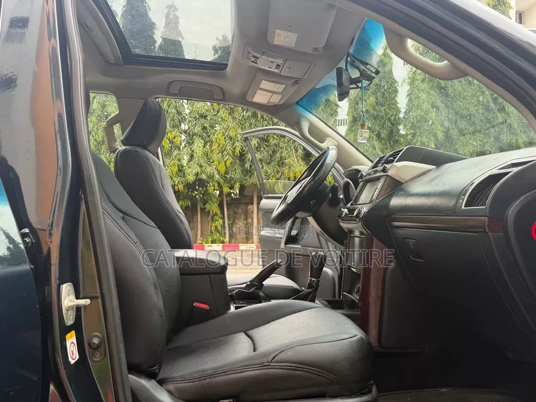 Toyota Land Cruiser Prado 2015 Noir