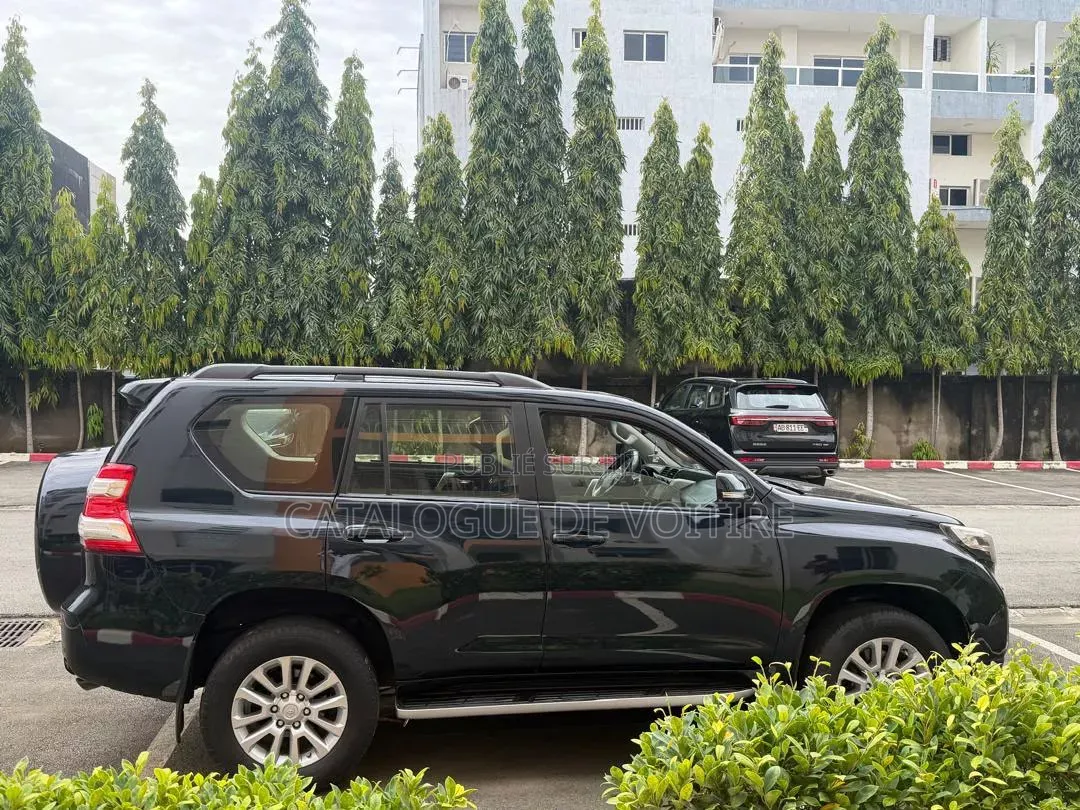 Toyota Land Cruiser Prado 2015 Noir
