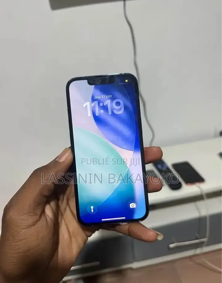Nouveau Apple iPhone 13 Pro Max 128 GB Bleu