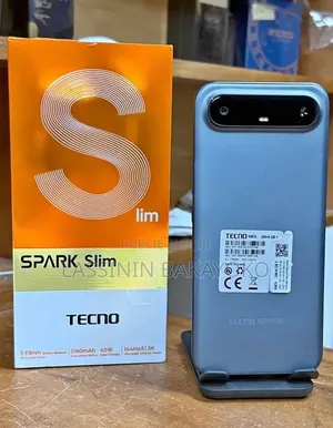 Nouveau Tecno Spark Slim 256 GB Bleu