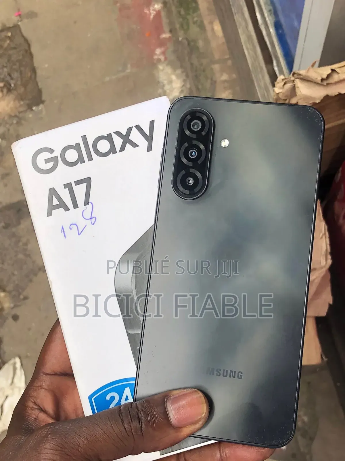 Nouveau Samsung Galaxy A17 256 GB Gris
