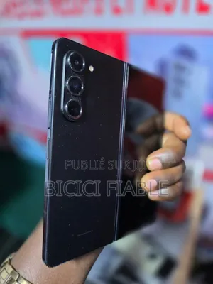 Nouveau Samsung Galaxy Fold 5G 512 GB Noir
