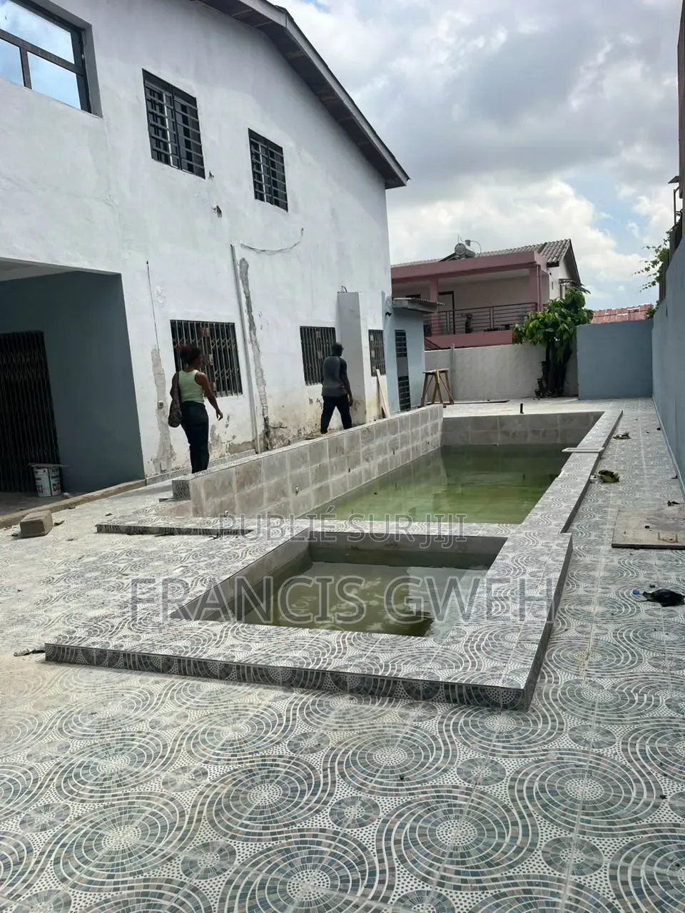 5chbre Duplex dans Francis Gweh, Cocody à Louer