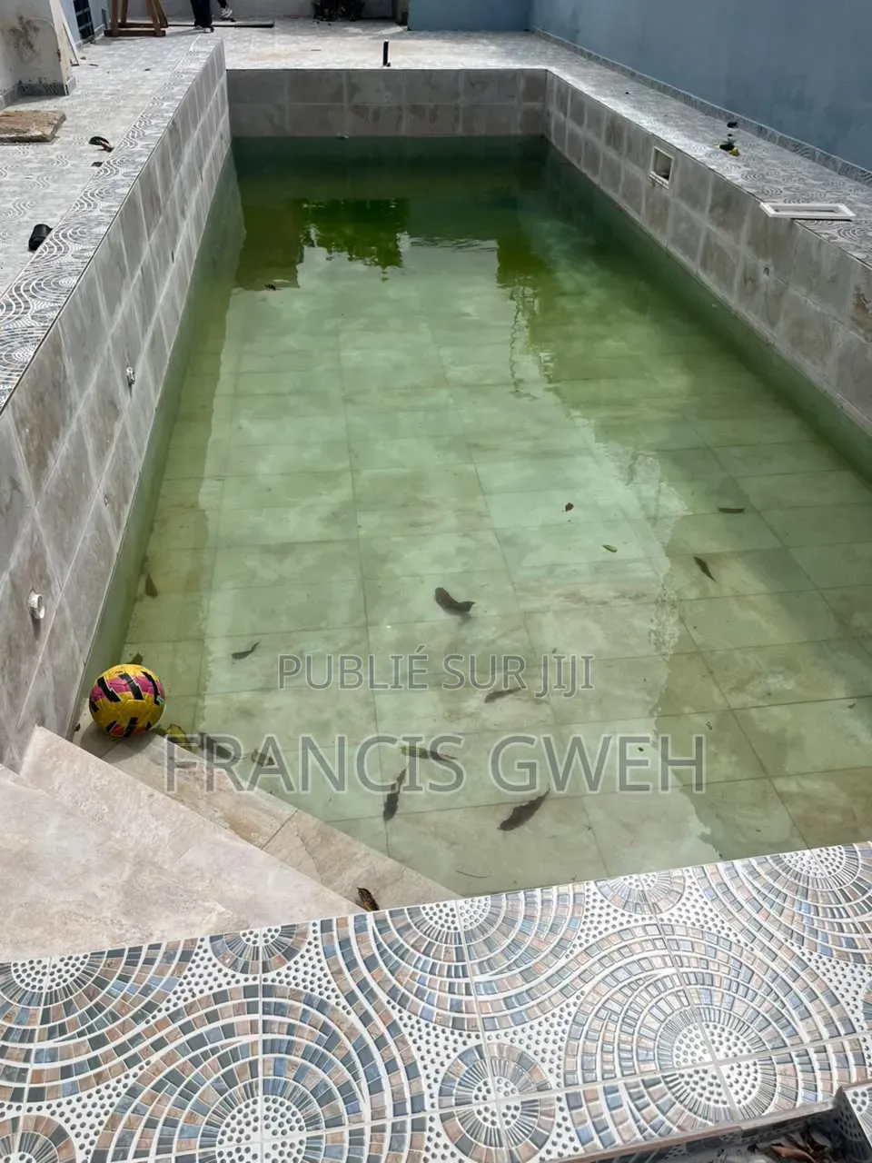 5chbre Duplex dans Francis Gweh, Cocody à Louer