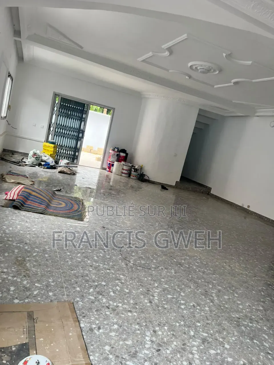 5chbre Duplex dans Francis Gweh, Cocody à Louer