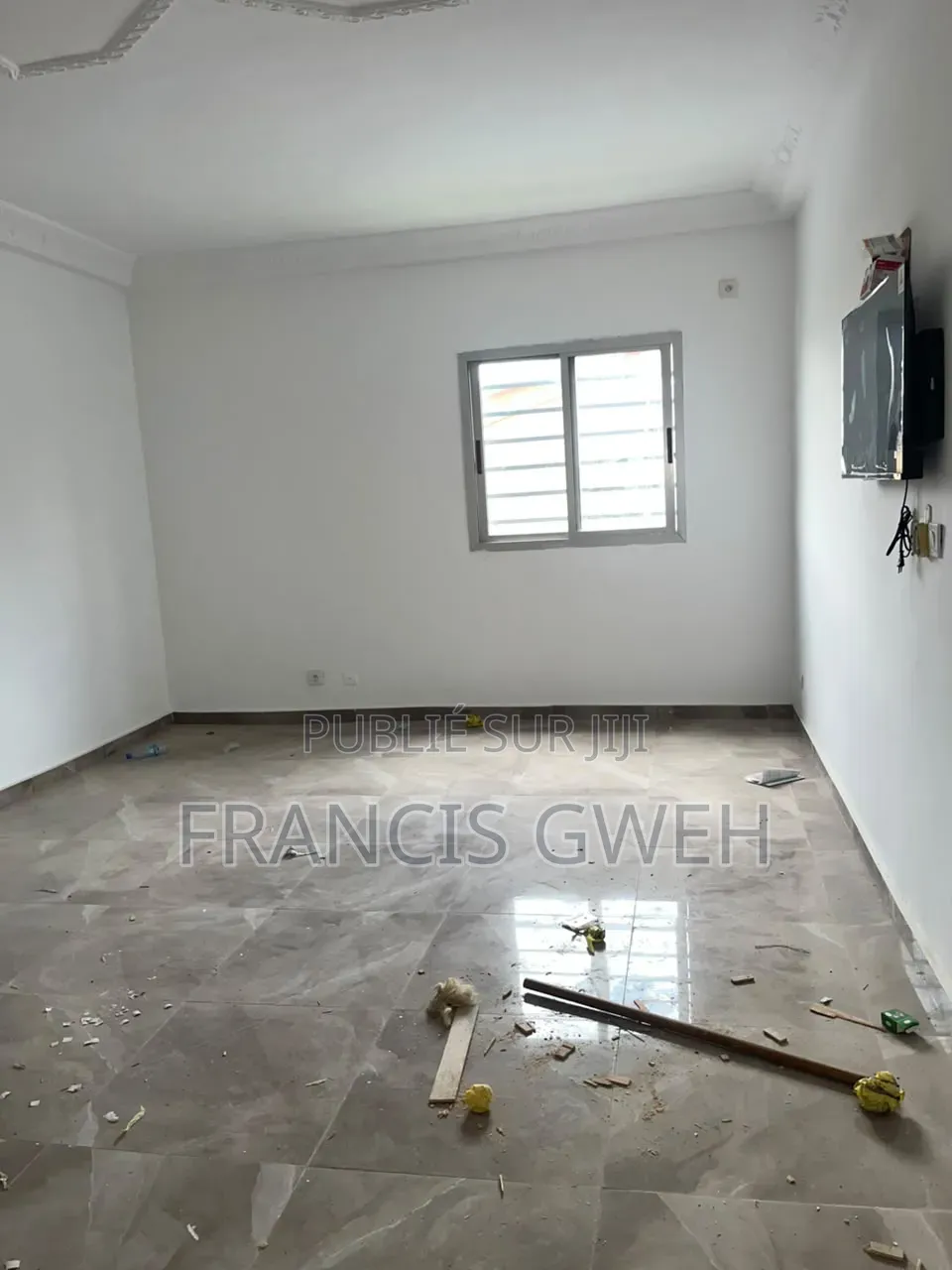 5chbre Duplex dans Francis Gweh, Cocody à Louer