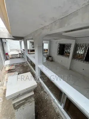 3chbre Duplex dans Francis Gweh, Cocody à Louer