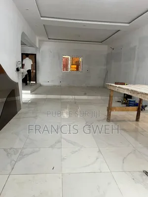 3chbre Duplex dans Francis Gweh, Cocody à Louer