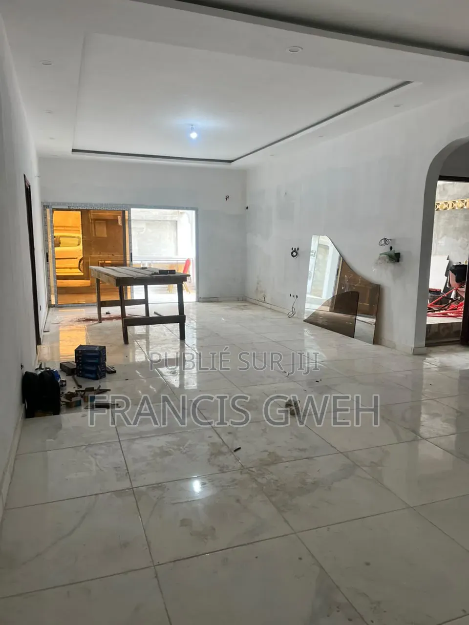 3chbre Duplex dans Francis Gweh, Cocody à Louer