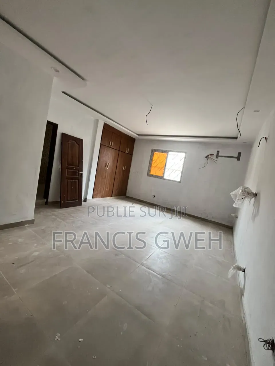 3chbre Duplex dans Francis Gweh, Cocody à Louer