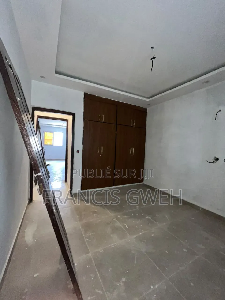 3chbre Duplex dans Francis Gweh, Cocody à Louer