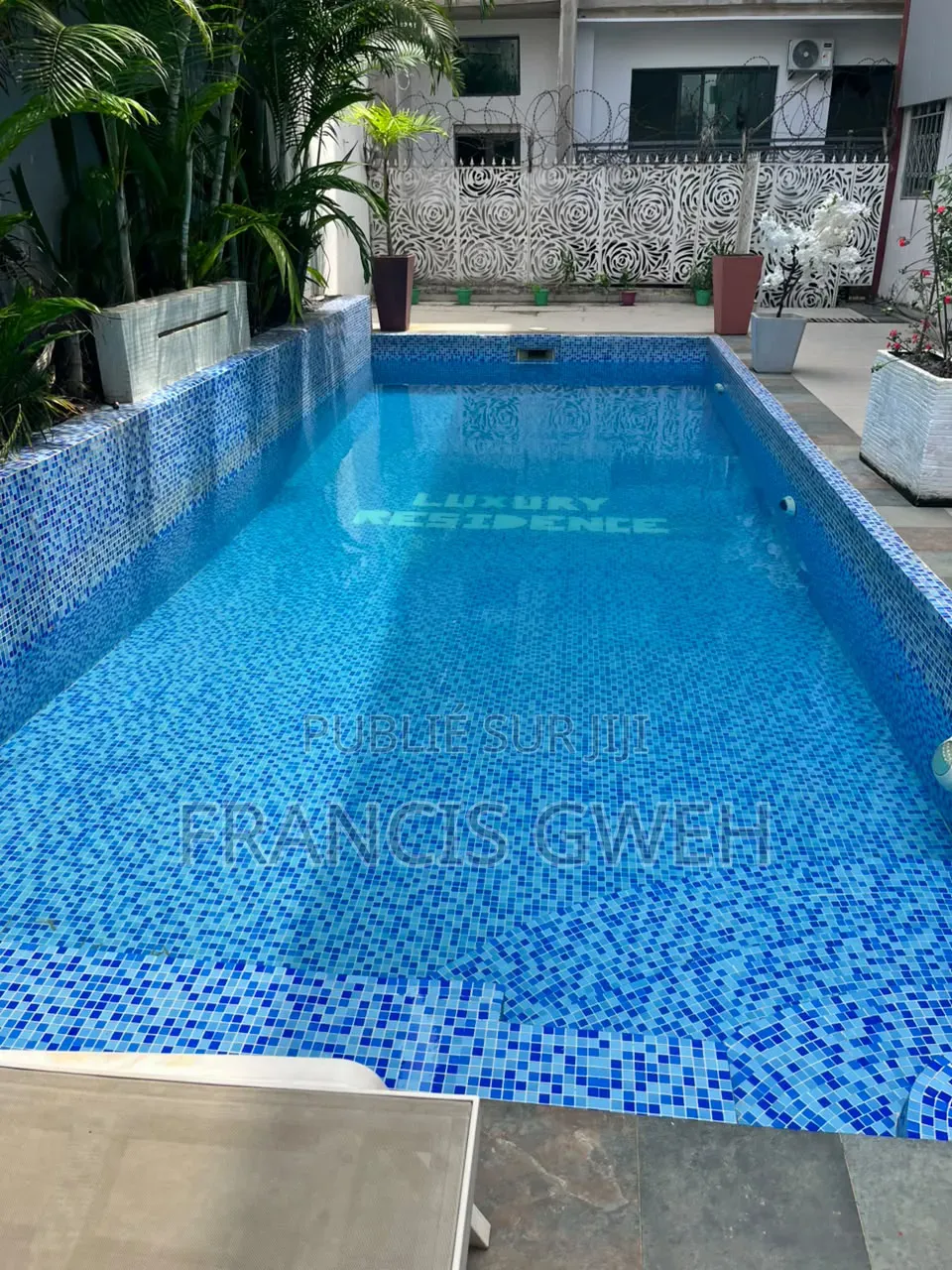 3chbre Appartement dans Francis Gweh, Cocody à Louer