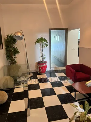 3chbre Appartement dans Francis Gweh, Cocody à Louer