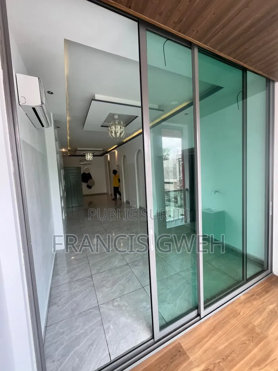3chbre Appartement dans Francis Gweh, Cocody à Louer