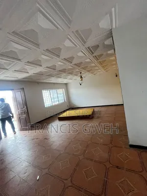3chbre Duplex dans Francis Gweh, Cocody à Louer