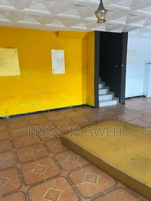 3chbre Duplex dans Francis Gweh, Cocody à Louer