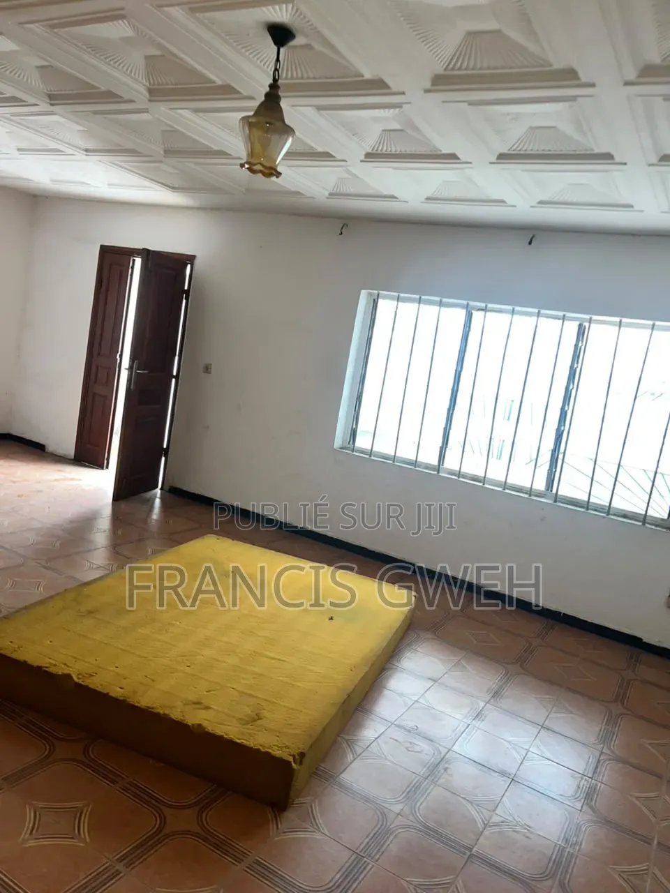 3chbre Duplex dans Francis Gweh, Cocody à Louer