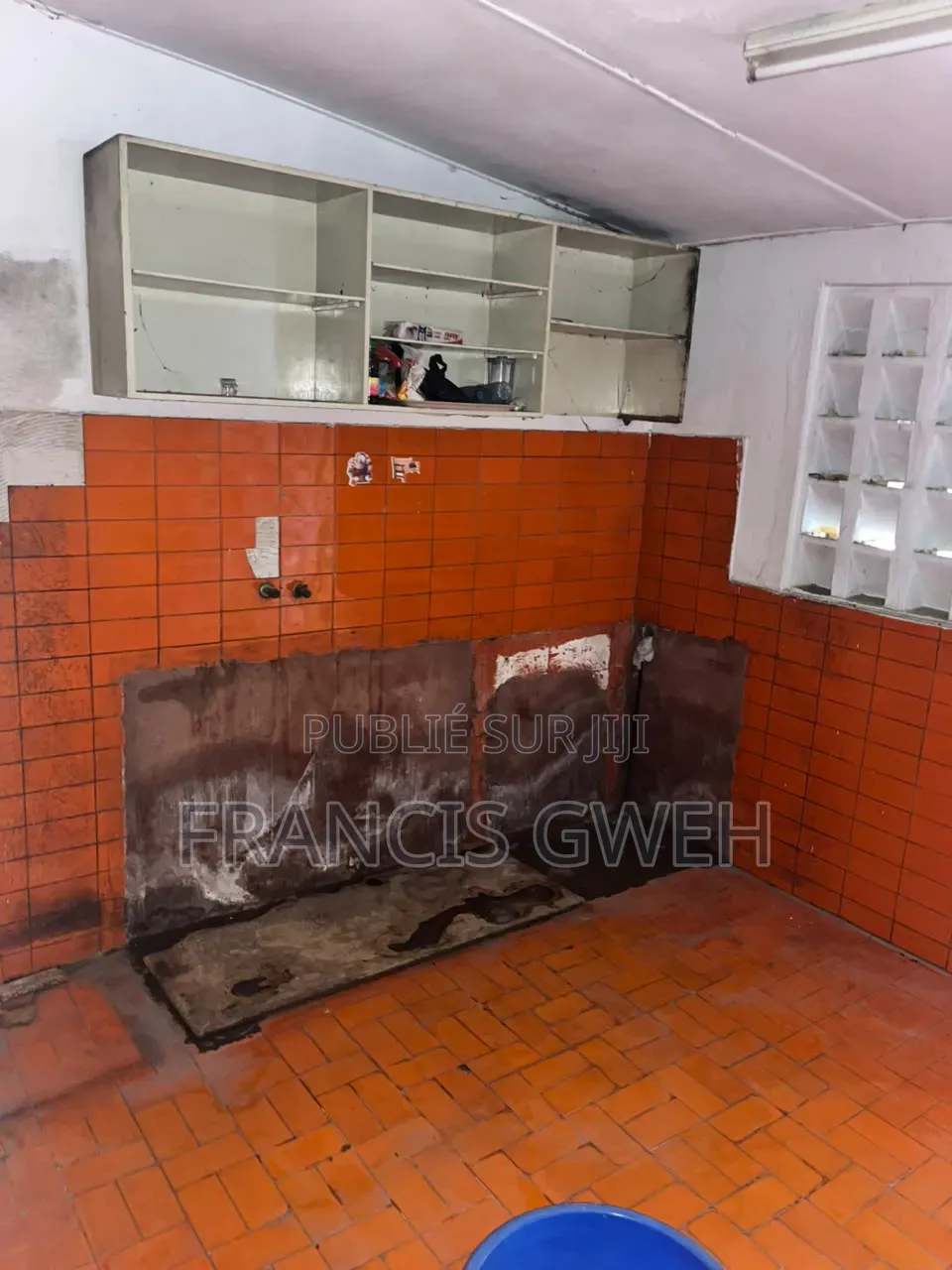3chbre Duplex dans Francis Gweh, Cocody à Louer