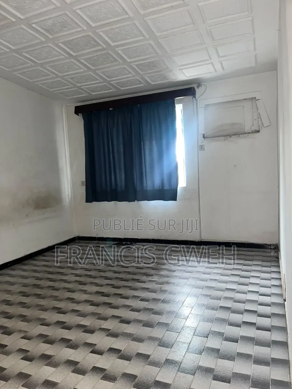 3chbre Duplex dans Francis Gweh, Cocody à Louer
