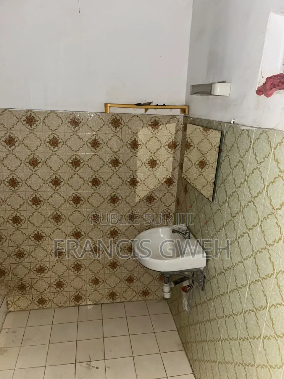 3chbre Duplex dans Francis Gweh, Cocody à Louer