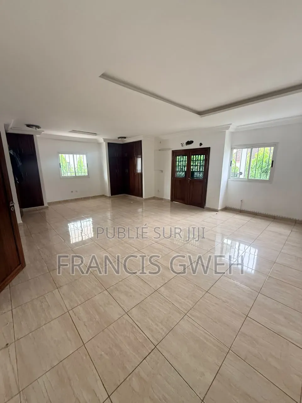 4chbre Duplex dans Francis Gweh, Cocody à Louer