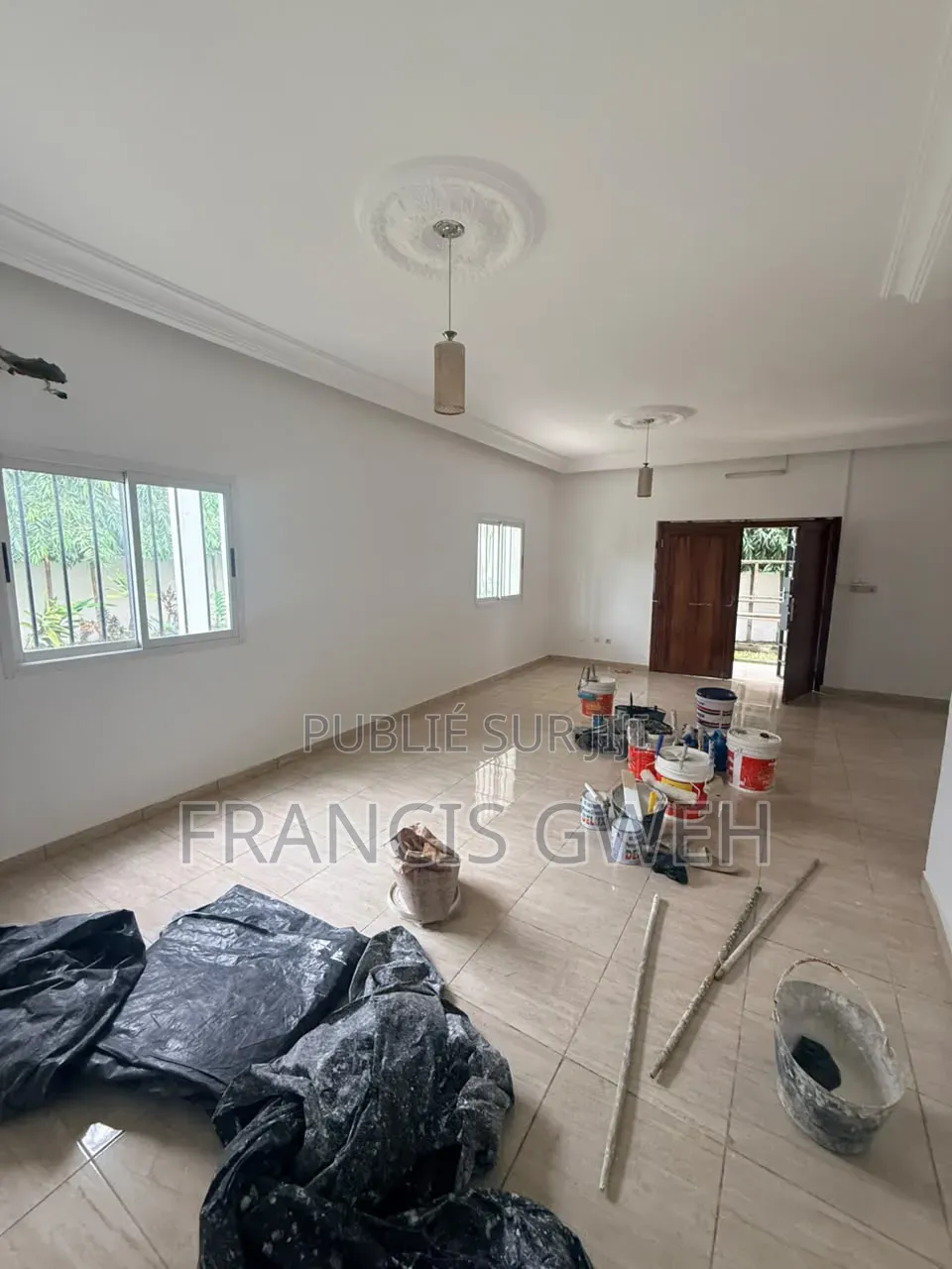 4chbre Duplex dans Francis Gweh, Cocody à Louer