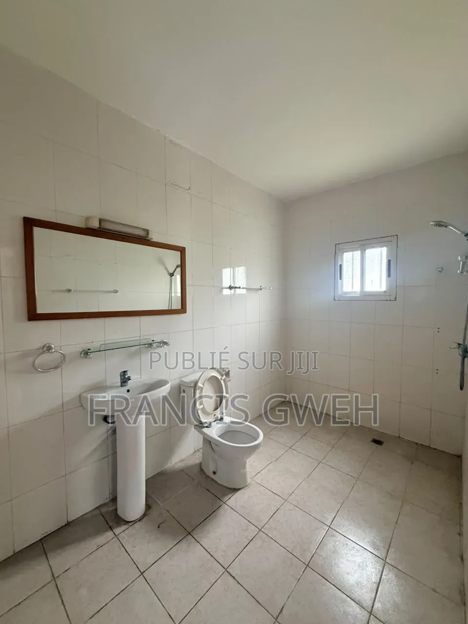 4chbre Duplex dans Francis Gweh, Cocody à Louer