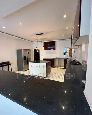 8chbre Duplex dans Francis Gweh, Cocody à Louer