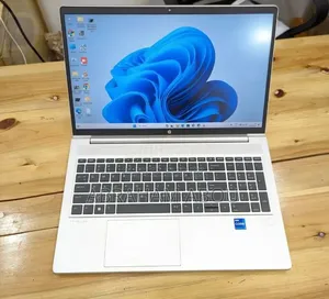 Nouveau HP EliteBook 840 G3 16GB Intel Core i5 SSHD (Hybrid) 512GB