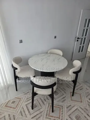 Table À Manger