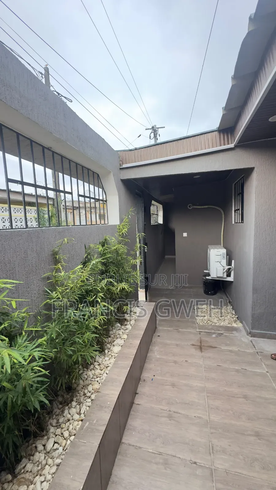 2chbre Villa dans Francis Gweh, Cocody à Louer