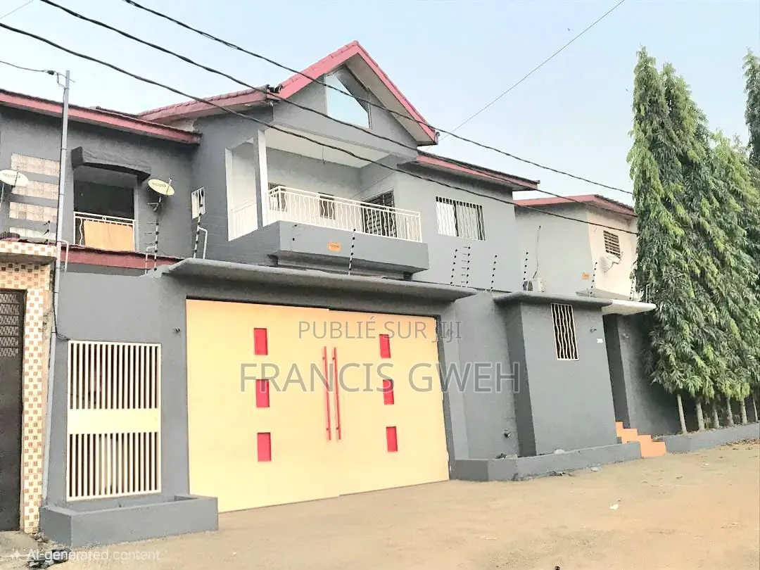 4chbre Duplex dans Francis Gweh, Cocody à Louer