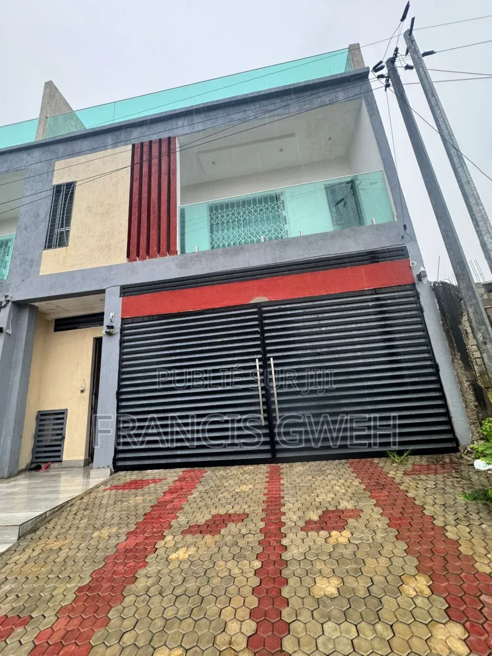 5chbre Duplex dans Francis Gweh, Cocody à Louer