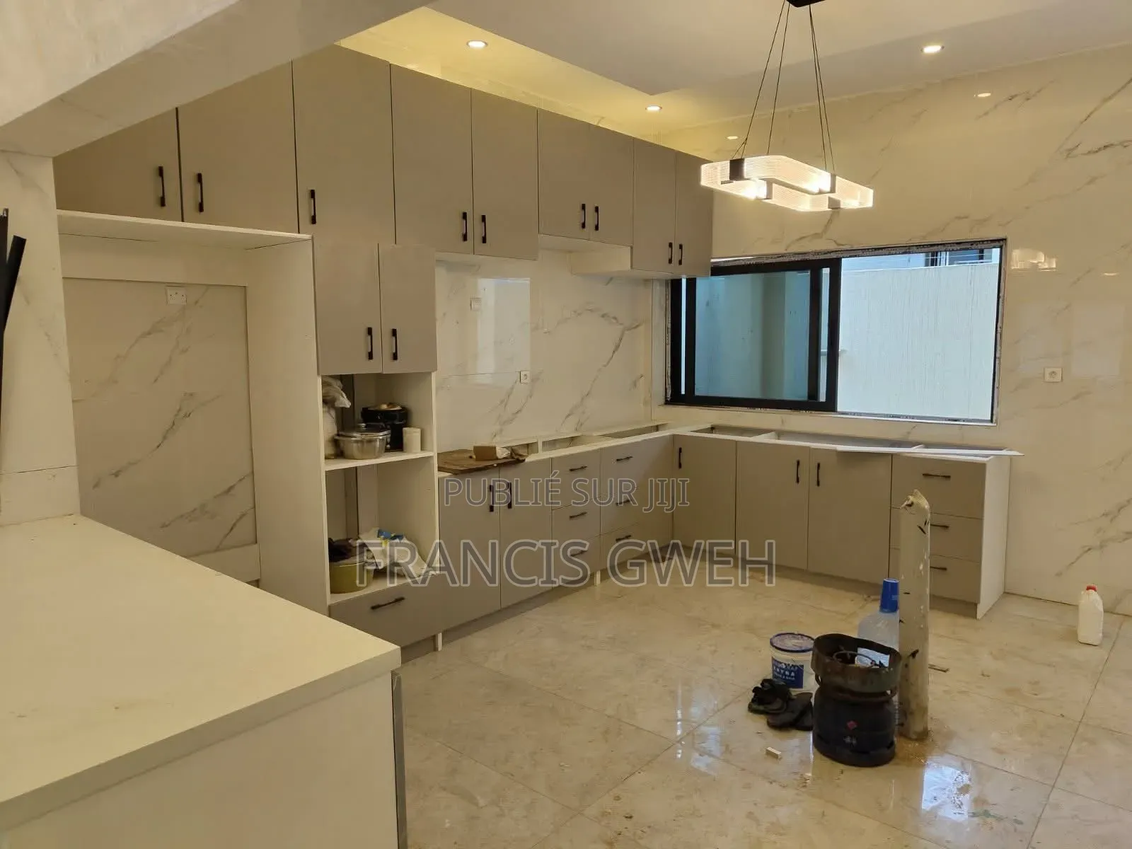 6chbre Duplex dans Francis Gweh, Cocody à Louer