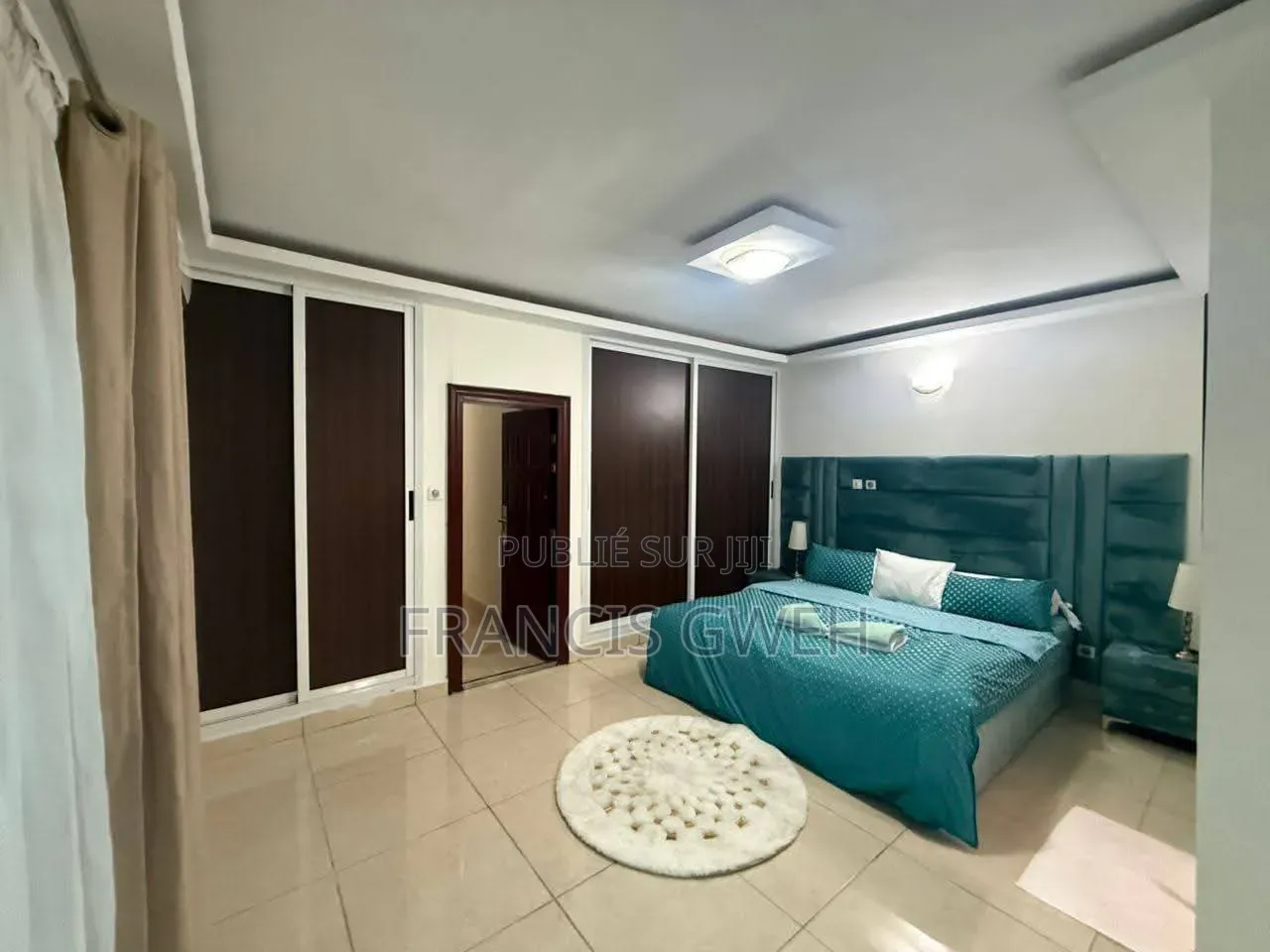 6chbre Duplex dans Francis Gweh, Cocody à Louer