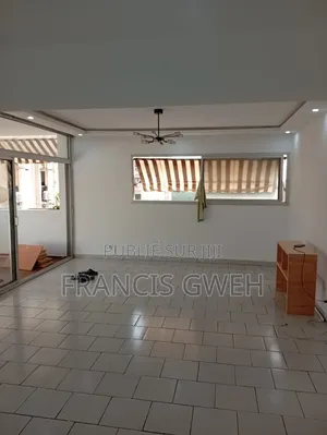 4chbre Appartement dans Francis Gweh, Cocody à Louer