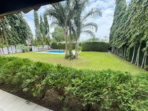 5chbre Duplex dans Francis Gweh, Cocody à Louer