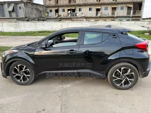 Toyota C-HR XLE FWD 2019 Noir
