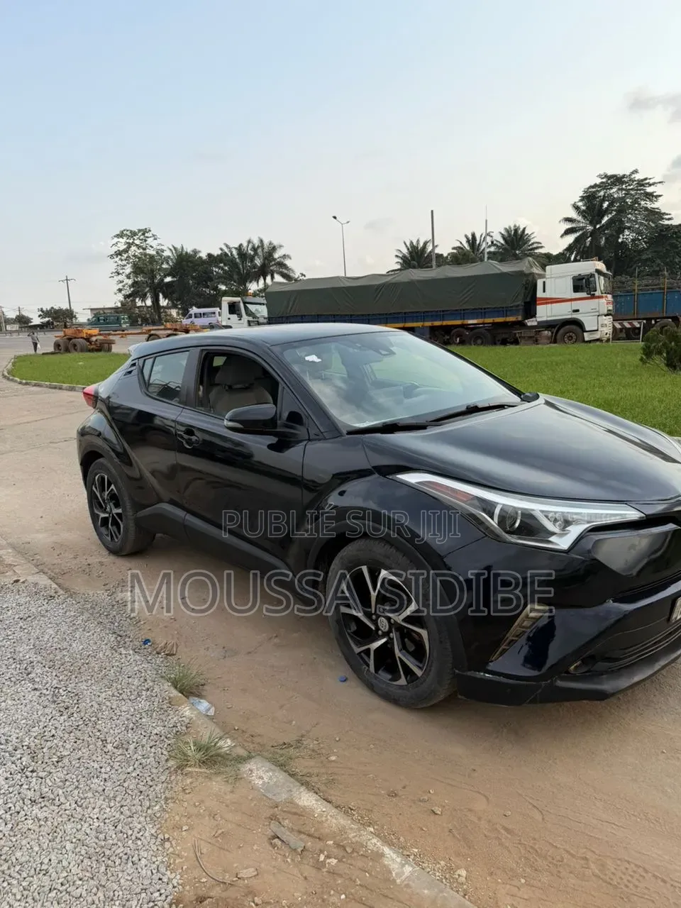 Toyota C-HR XLE FWD 2019 Noir