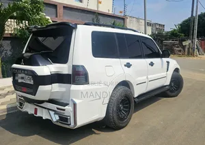 Mitsubishi Pajero 2017 Blanc